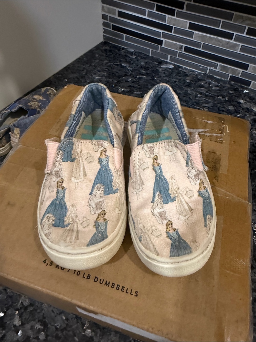 Disney Princess TOMS Toddler Girls Size 8 Slip On Shoes